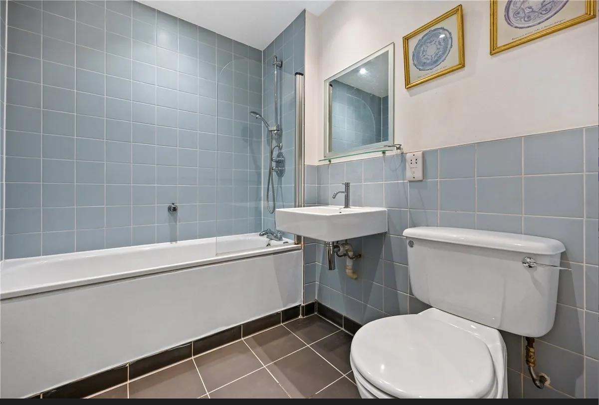 Room in a Shared Flat, Theobalds Road, WC1X, N1 7GU photo 3