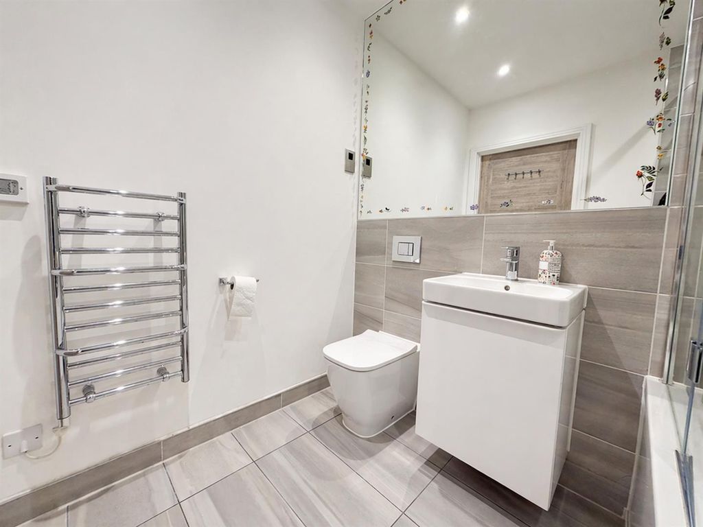 Additional image 12 of 3 bed flat for saleBurlington Road, New Malden KT3
