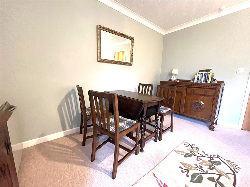 Additional image 3 of 2 bed flat for saleAnning Road, Lyme Regis DT7