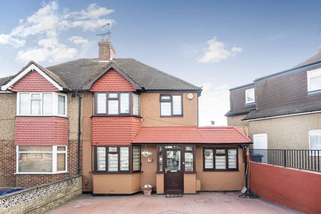 Additional image 22 of 4 bed semi-detached house for saleOldfields Circus, Northolt UB5