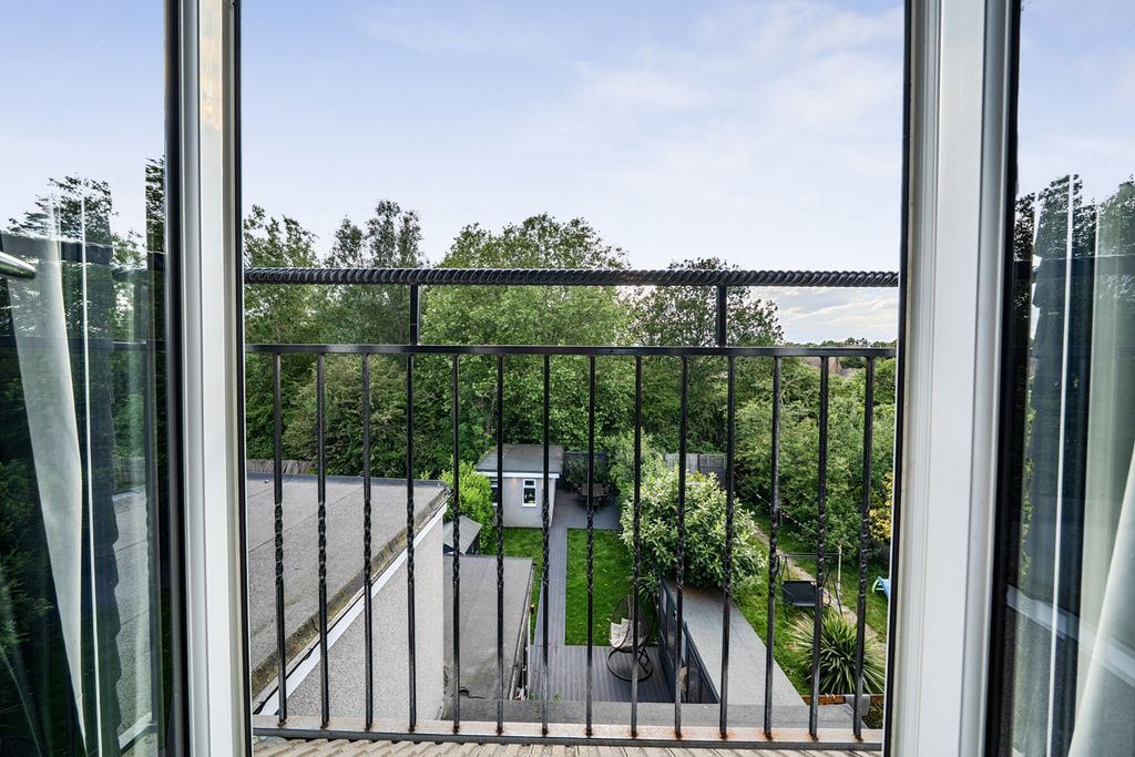 Additional image 26 of 6 bed semi-detached house for saleLaughton Road, Northolt UB5
