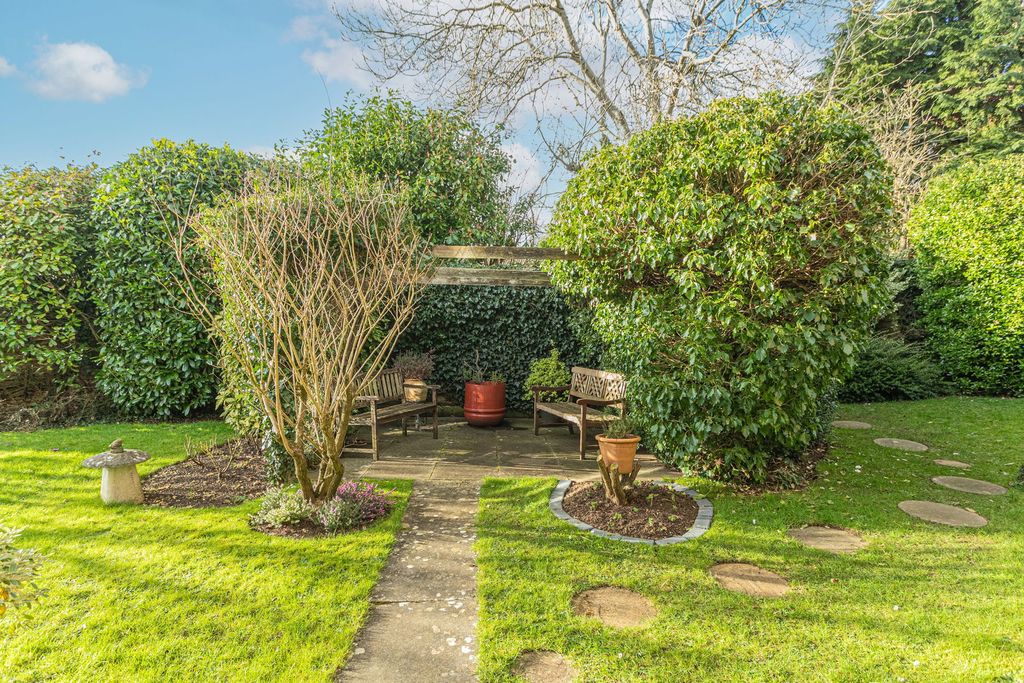 Additional image 8 of 1 bed flat for saleFive Trees Close, Tetbury GL8