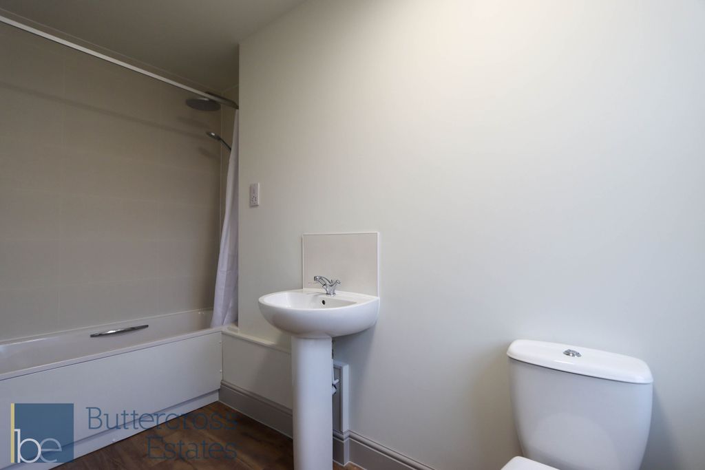 Additional image 11 of 2 bed flat for saleMarket Place, Newark NG24