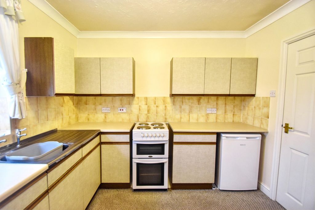 Additional image 2 of 2 bed flat for saleSutton Court, Skegness PE25