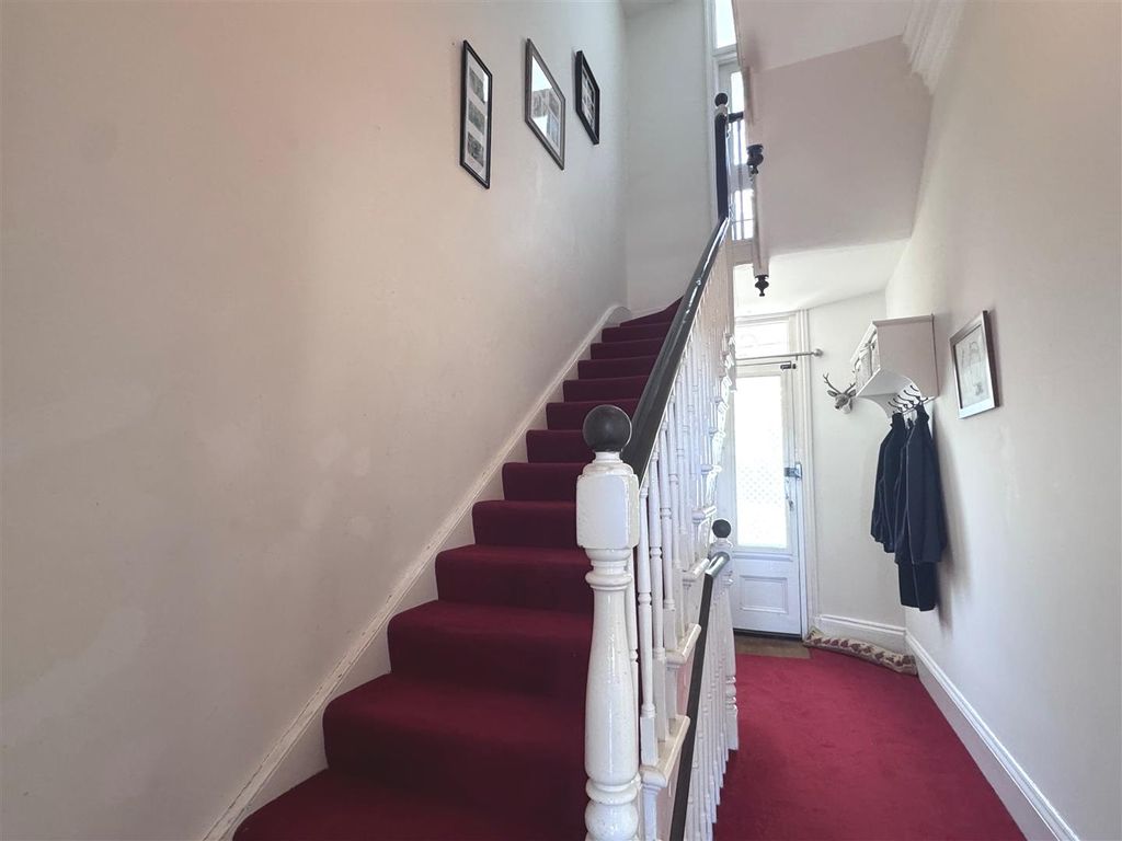 Additional image 13 of 5 bed semi-detached house for saleNewtown Road, Newbury RG14