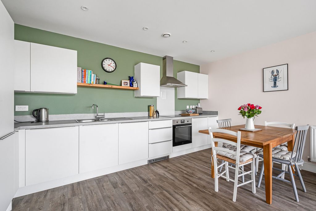 2 bed flat for saleArmstrong Road, Oxford OX4