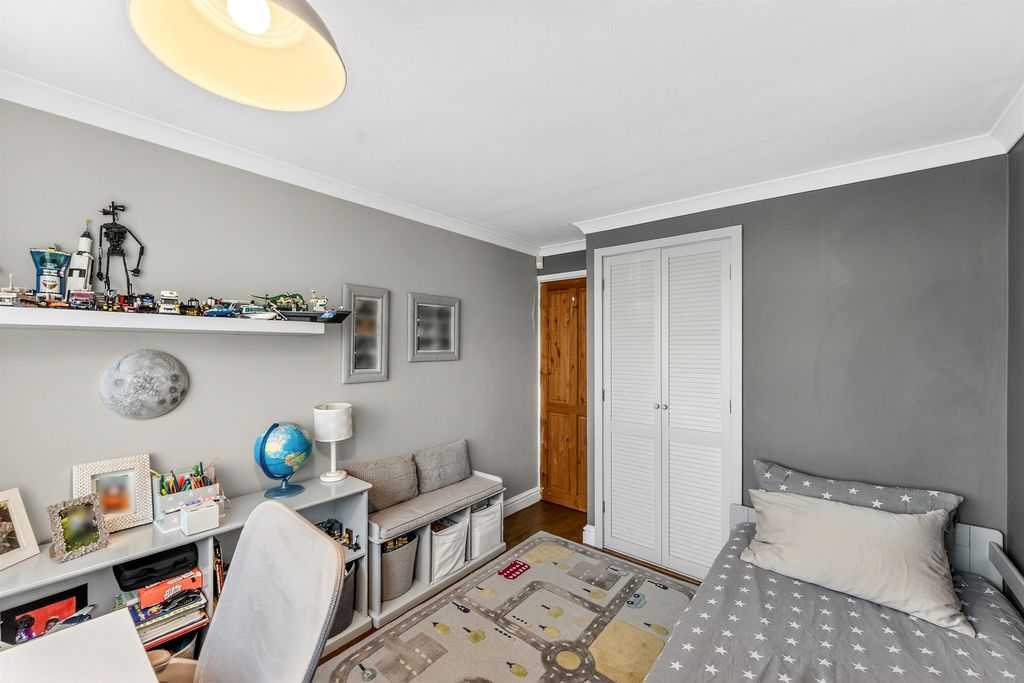 Additional image 12 of 2 bed maisonette for salePollard Road, Morden SM4