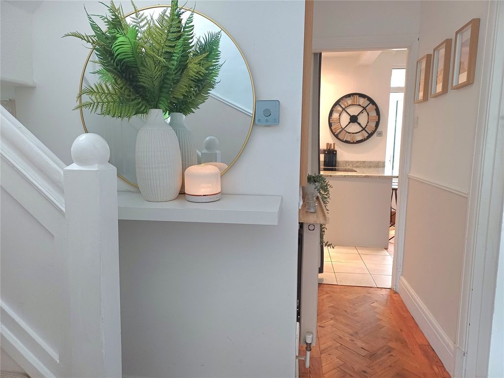 Additional image 4 of 3 bed semi-detached house for salePark Avenue, Porthcawl CF36
