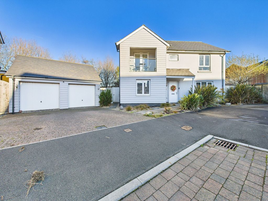 4 bed property for saleRhyd Wen, Llanelli SA15
