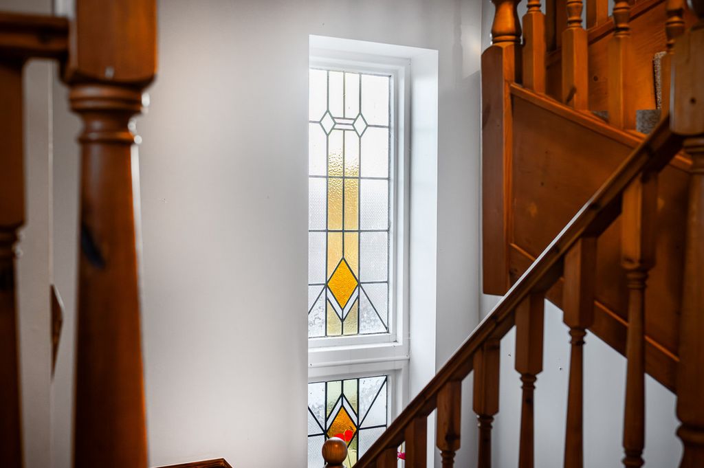 Additional image 3 of 4 bed detached house for salePark Mount Drive, Macclesfield SK11