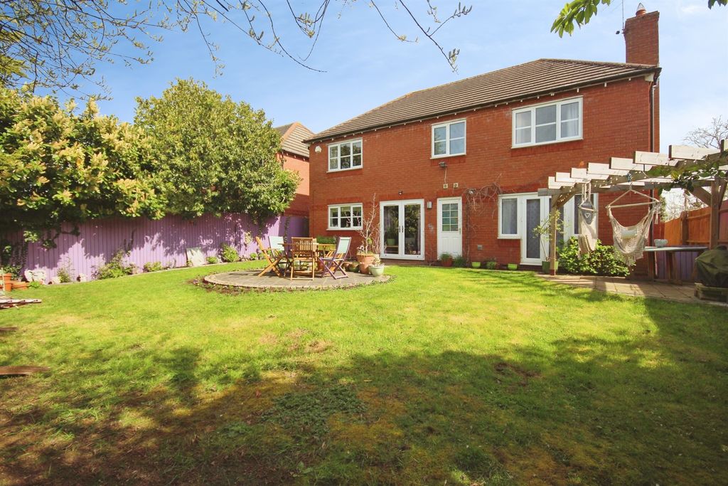 Additional image 16 of 5 bed detached house for saleMedley Grove, Whitnash, Leamington Spa CV31