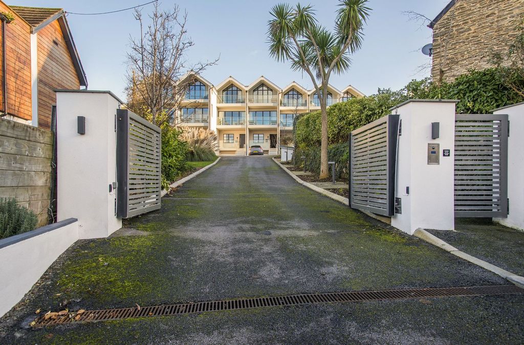 Additional image 24 of 4 bed terraced house for saleThe Strand, Porth, Newquay TR7