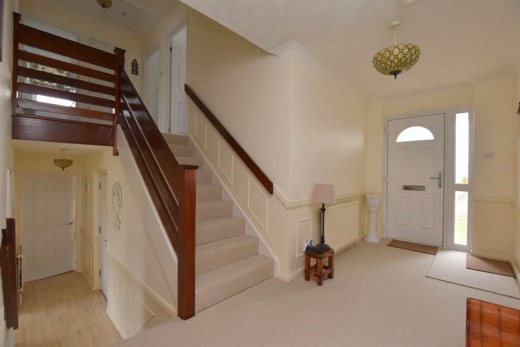 Additional image 4 of 4 bed detached house for saleQueens Road, Littlestone TN28