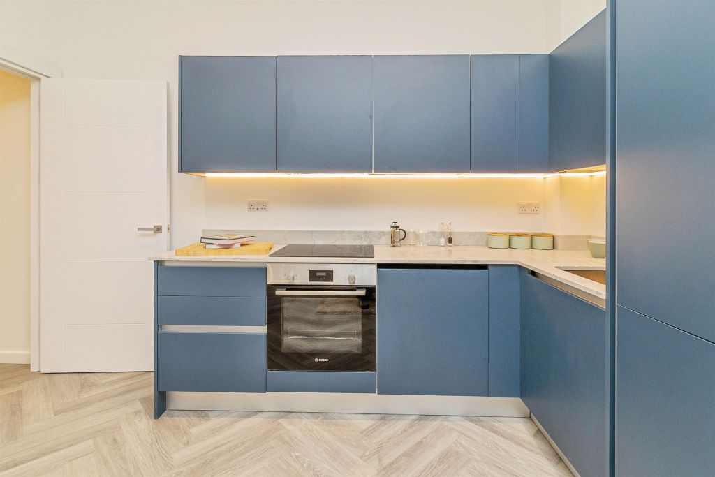Additional image 7 of 2 bed flat for saleCaldecotte Lake Drive, Milton Keynes MK7