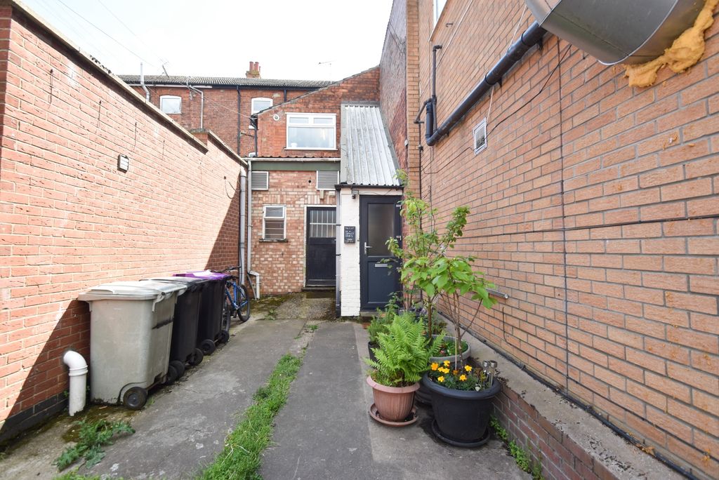 4 bed flat for saleLumley Road, Skegness PE25