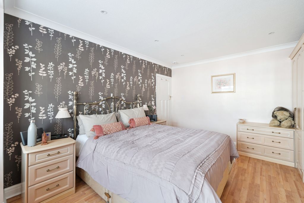 Additional image 16 of 5 bed semi-detached house for saleMaycross Avenue, Morden SM4