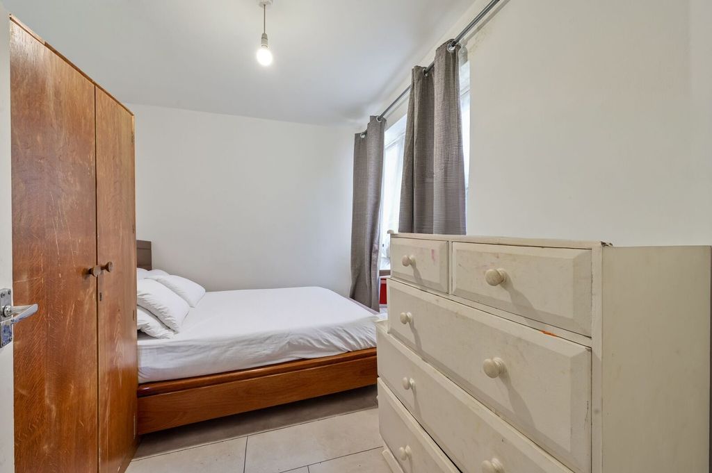 Additional image 9 of 3 bed maisonette for saleLondon Road, Morden SM4