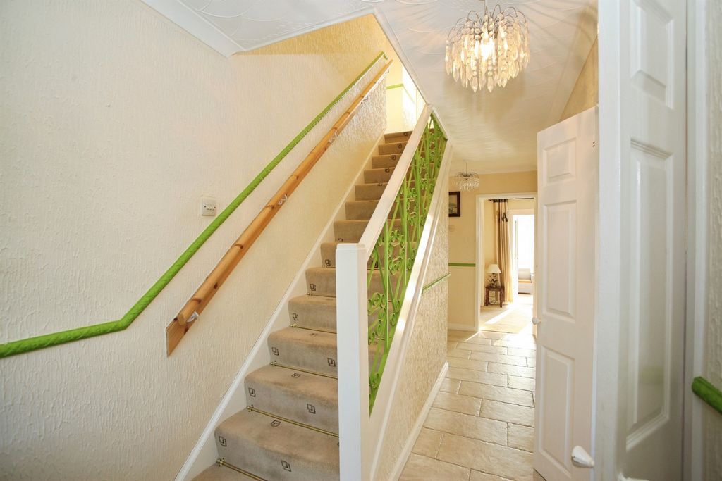Additional image 2 of 3 bed semi-detached house for saleWhiterock Drive, Pontypridd CF37