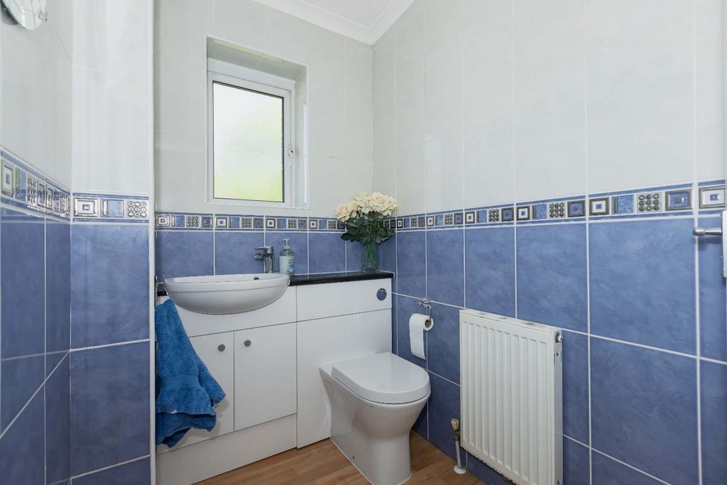 Additional image 25 of 4 bed detached house for saleMill Road, Lancing BN15
