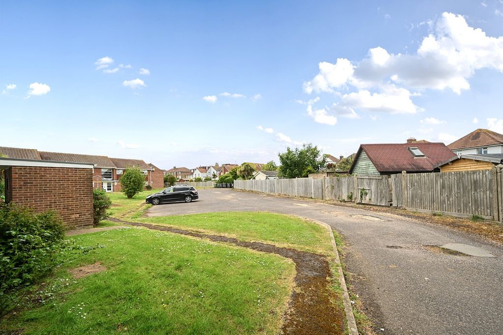 Additional image 18 of 2 bed flat for saleBeach Croft, Lancing, West Sussex BN15