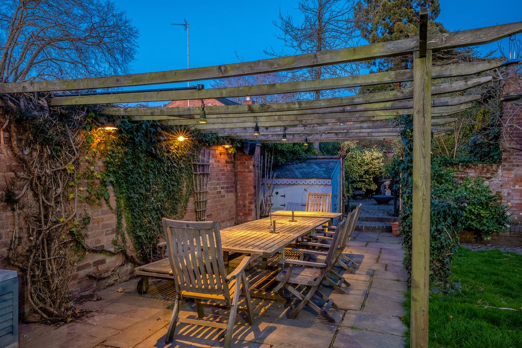 Additional image 26 of 7 bed villa for saleArlington Avenue, Leamington Spa, Warwickshire CV32