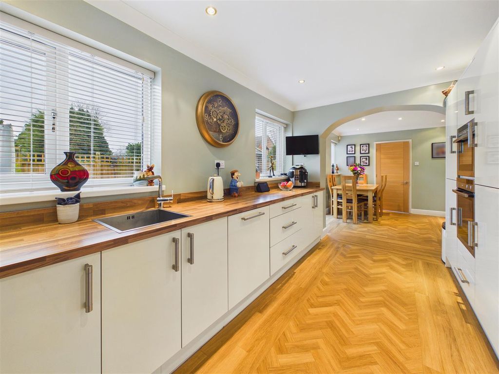 Additional image 12 of 5 bed detached house for saleThe Ridings, North Ferriby HU14