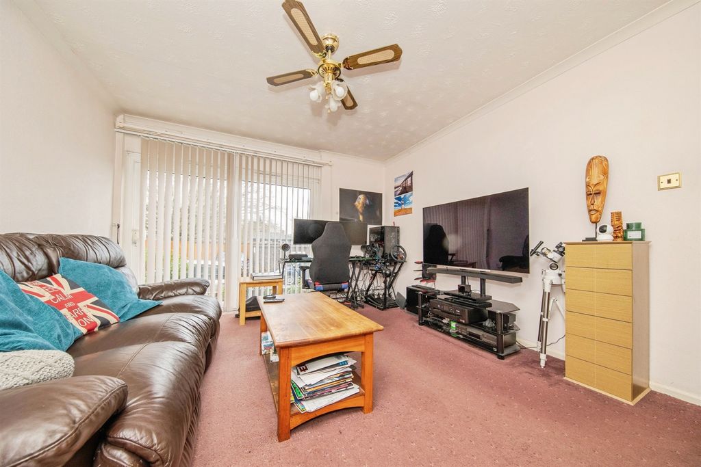 Additional image 2 of 2 bed flat for saleSheldrake Drive, Ipswich IP2