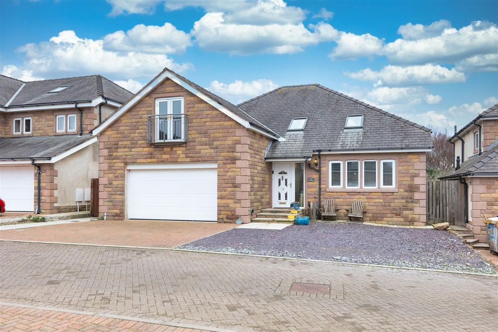 4 bed detached house for saleThe Headlands, Heysham, Morecambe LA3