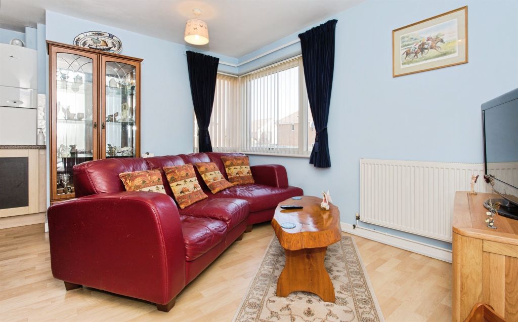 Additional image 2 of 2 bed flat for saleSkeaping Close, Newmarket CB8