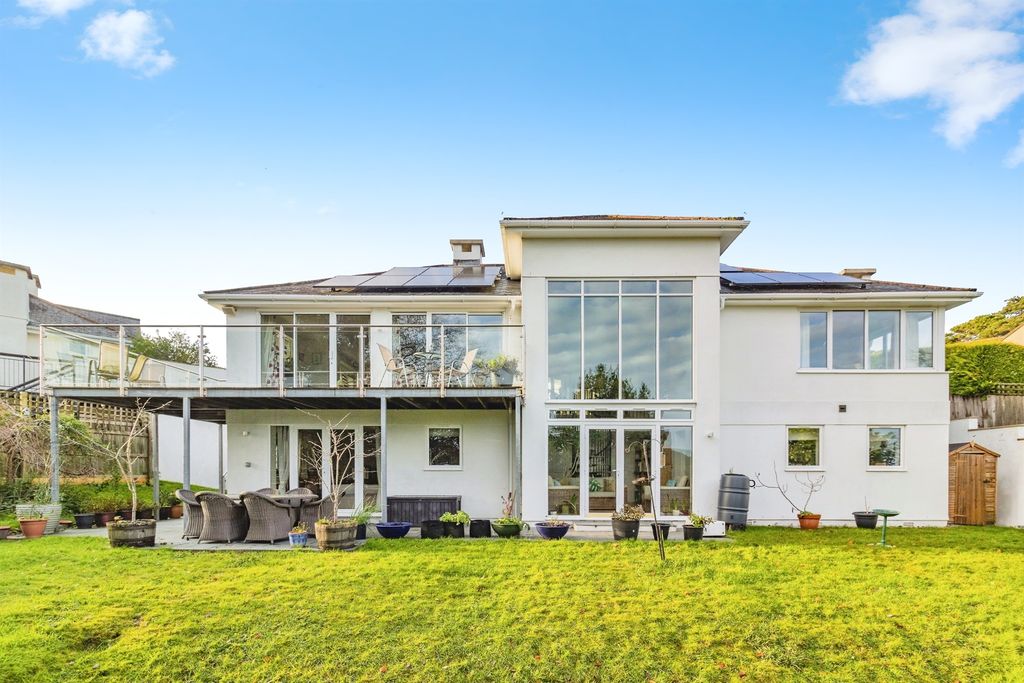 4 bed detached house for salePetroc Drive, Newton Abbot TQ12