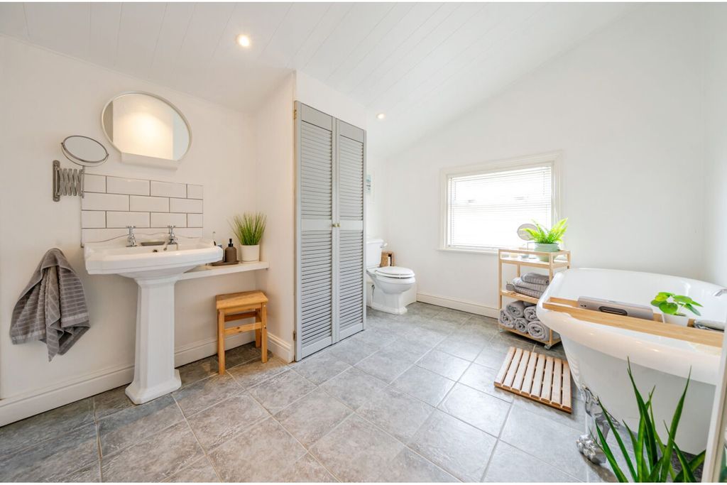 Additional image 13 of 3 bed terraced house for saleBarleythorpe Road, Oakham LE15