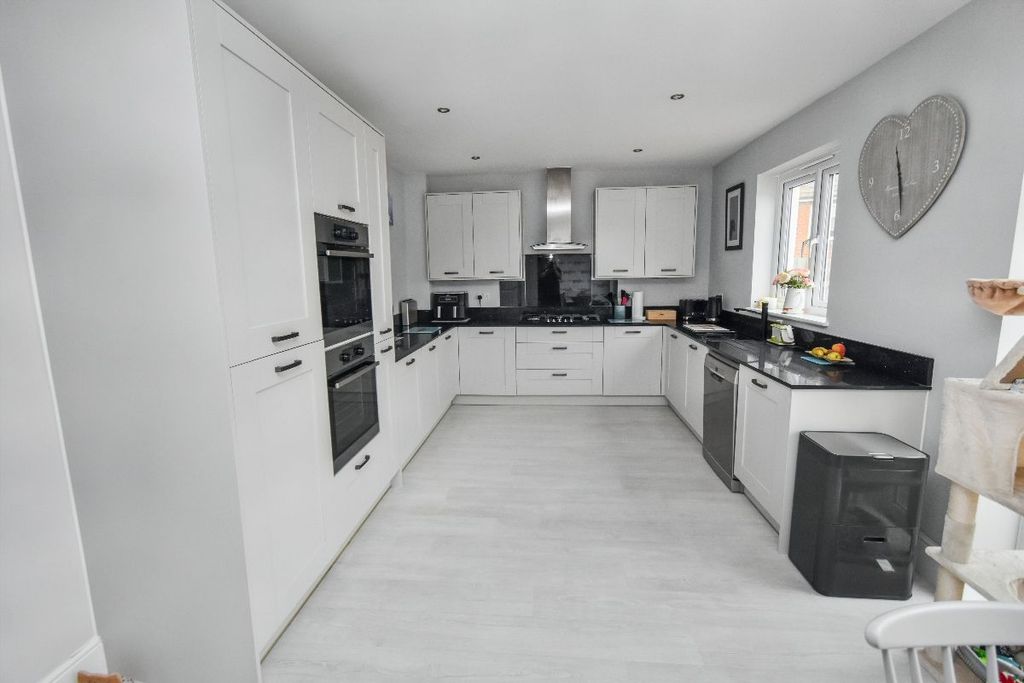 Additional image 4 of 4 bed detached house for saleLegion Way, Okehampton EX20