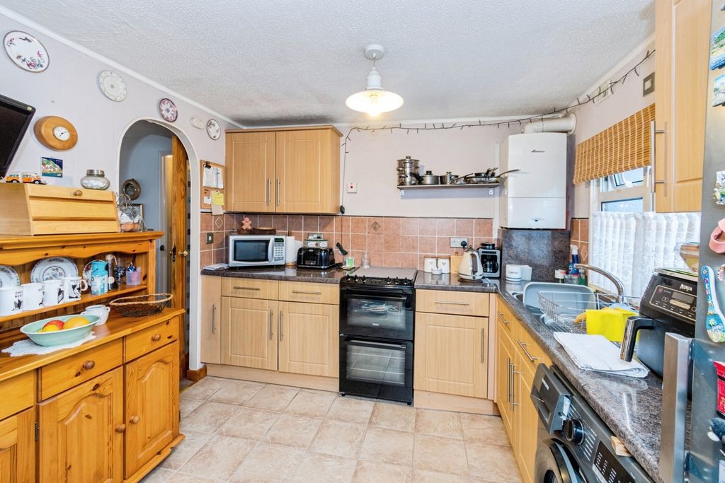Additional image 11 of 1 bed mobile/park home for saleThatched Cottage Park, Southampton Road, Lyndhurst, Hampshire SO43