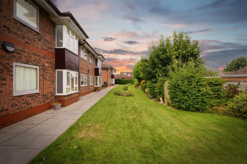 Additional image 14 of 2 bed flat for saleSt Marys Mews, York YO32