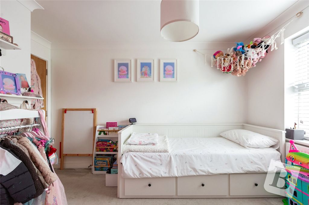 Additional image 11 of 2 bed flat for saleWalter Mead Close, Ongar, Essex CM5