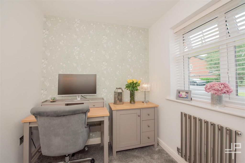 5 bed detached house for salePriestfields, Leigh, Greater Manchester WN7 photo 5