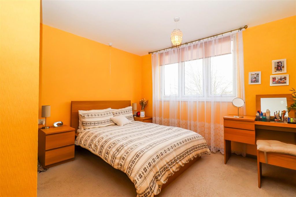 Additional image 6 of 2 bed flat for saleStanley Road, Wakefield WF1