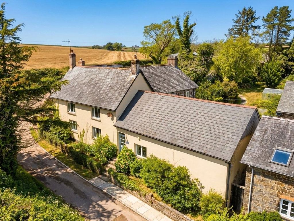5 bed semi-detached house for saleWeek Farm House, North Tawton, Devon EX20