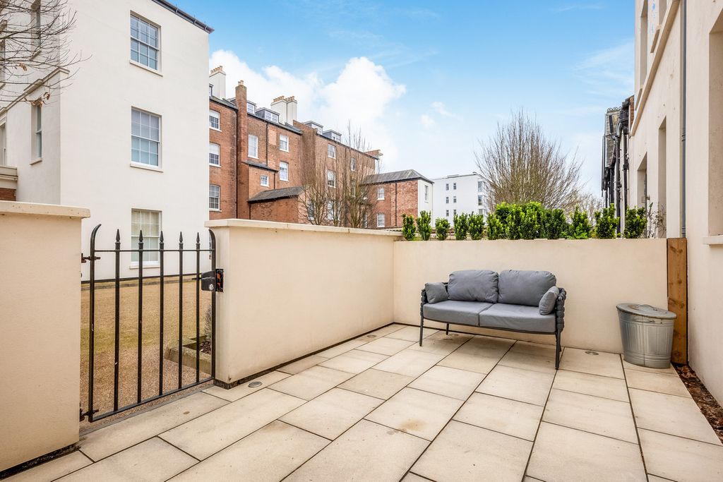 Additional image 19 of 3 bed town house for saleRosefield Street, Leamington Spa, Warwickshire CV32
