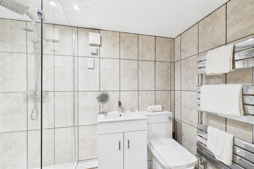 Additional image 18 of 2 bed flat for saleGeorge Street, Newark NG24