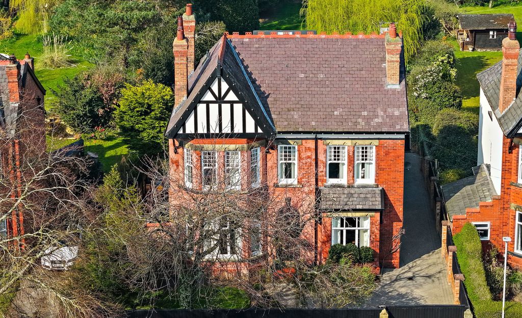 5 bed detached house for saleDerby Road, Formby, Liverpool L37