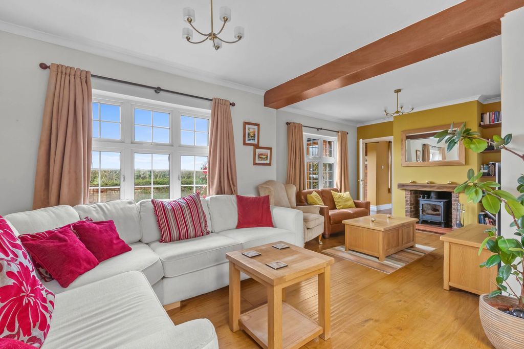 Additional image 5 of 4 bed detached house for saleIlmer, Princes Risborough HP27