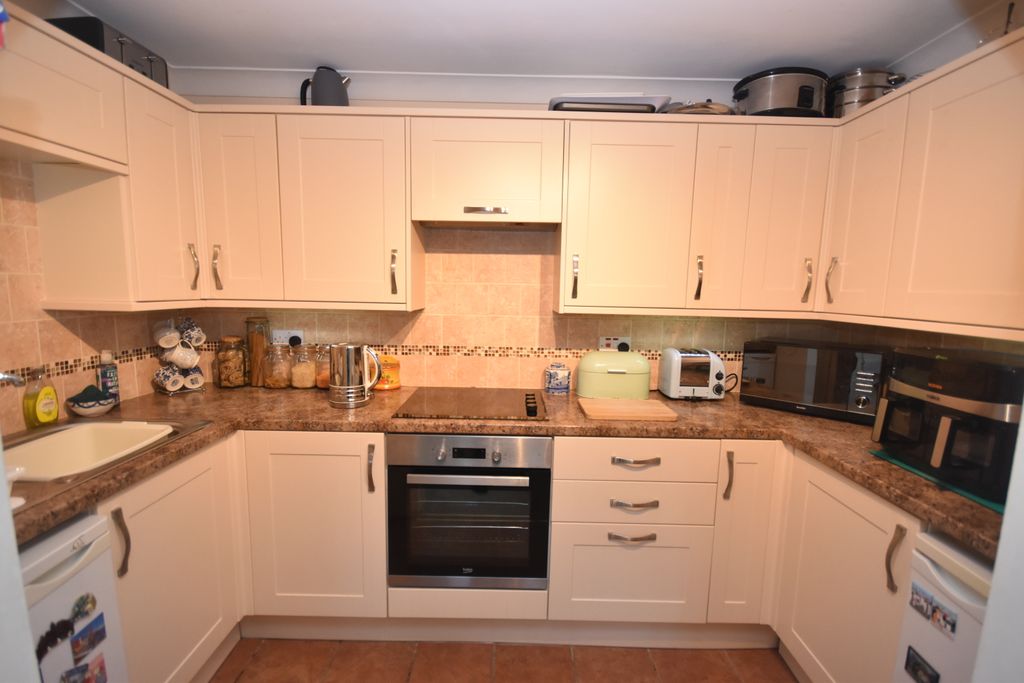 Additional image 9 of 2 bed flat for saleSt Johns Park, Whitchurch SY13