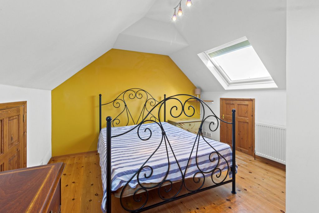 Additional image 5 of 4 bed chalet for saleRailway Road, Newhaven BN9
