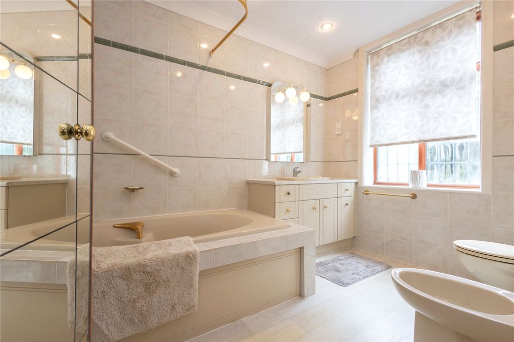 Additional image 13 of 4 bed detached house for saleSpencer Road, Poole, Dorset BH13