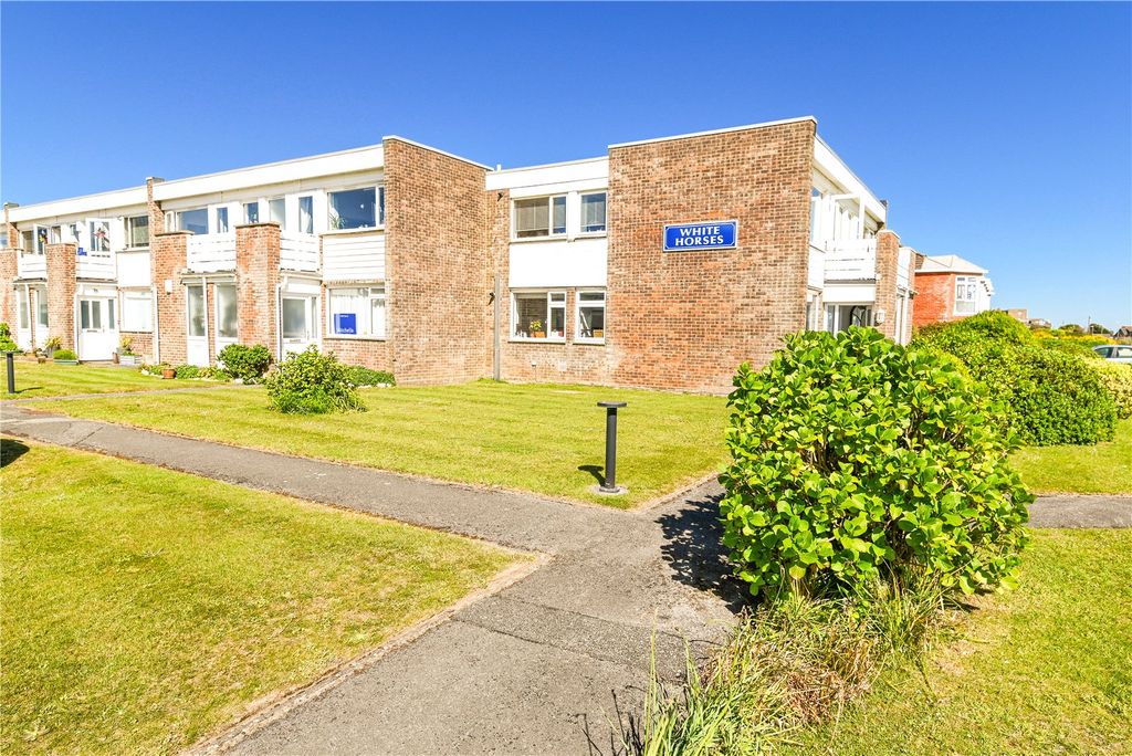2 bed flat for saleMarine Drive, Barton On Sea, New Milton, Hampshire BH25