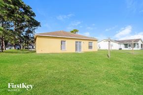 129 Admiral Circle, Sebastian, FL, 32958 photo 5