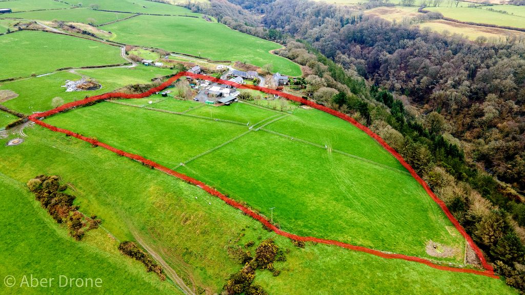 4 bed equestrian for saleLlanrhystud SY23 photo 3