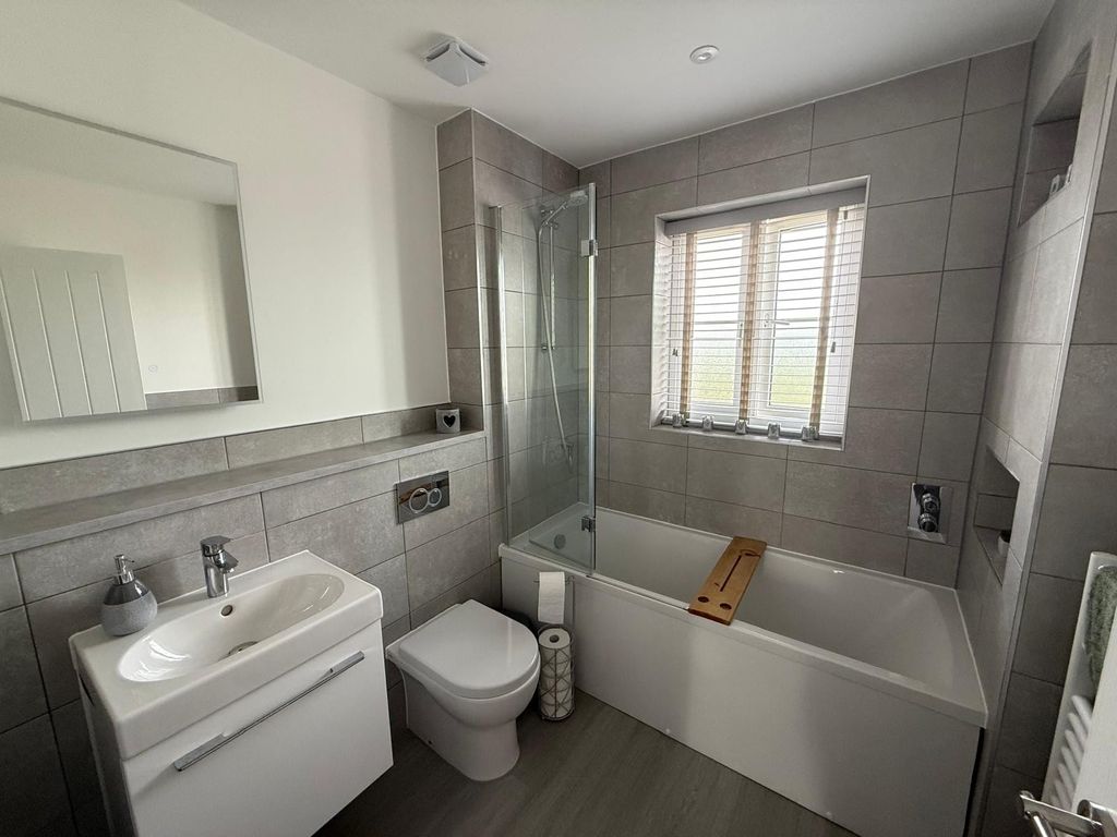 Additional image 11 of 4 bed detached house for saleGlamorgan Green, Llandarcy, Neath, Neath Port Talbot. SA10