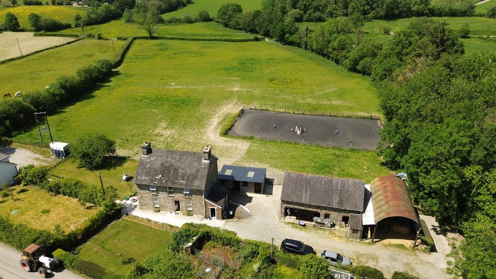 3 bed farm for saleAbermeurig, Lampeter SA48